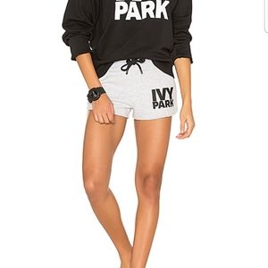 IVY PARK Logo Shorts in Gray